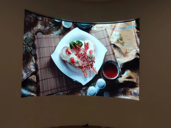 湄潭室内P2.5弧形LED屏